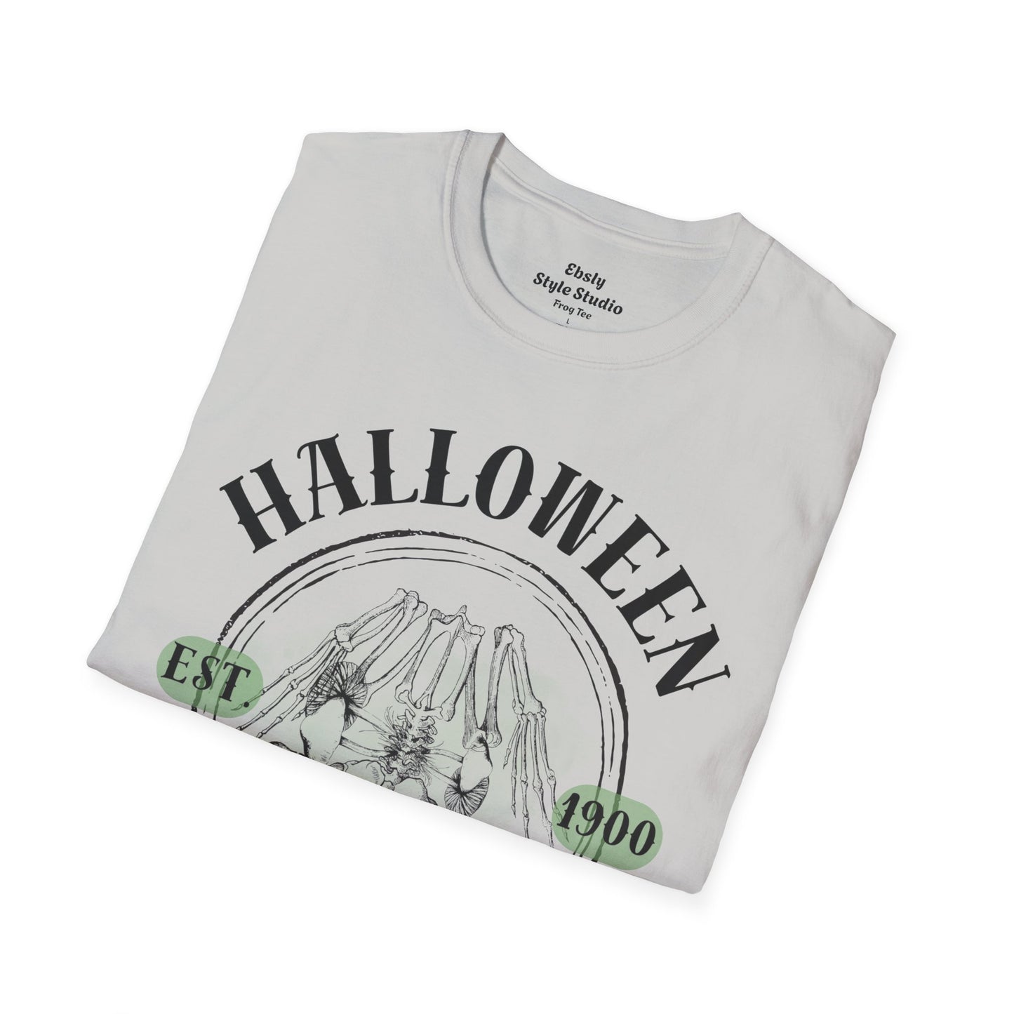 Halloween Graphic Tee, Spooky T-Shirt, Unisex Halloween Shirt, Frog Halloween Top, October 31st Gift, Frog Shirt